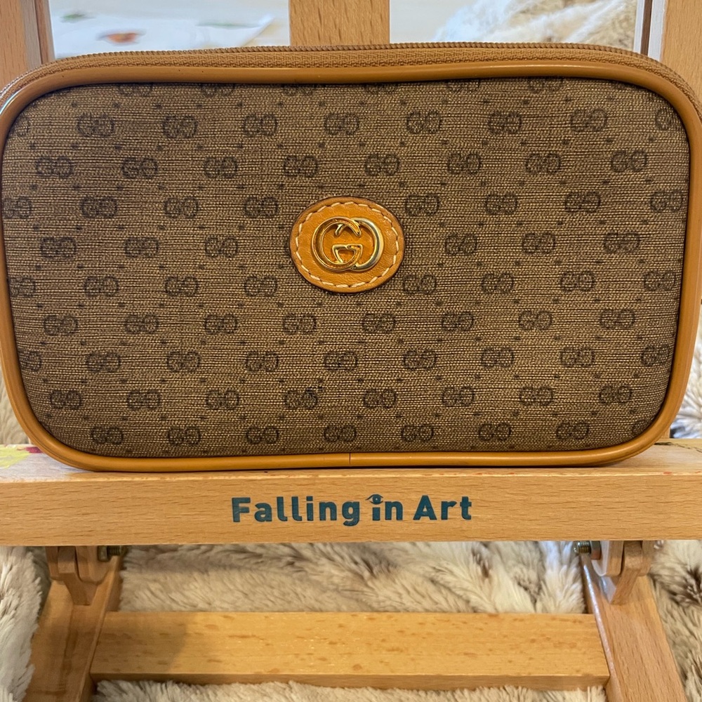 GUCCI Micro GG Interlocking Vintage Pouch w GG Bag Charm F-GUC🤎✨HOST PICK✨